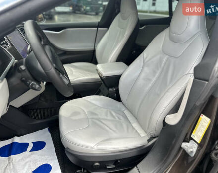 Коричневий Тесла Модель С, об'ємом двигуна 0 л та пробігом 236 тис. км за 15800 $, фото 31 на Automoto.ua
