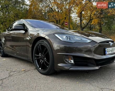 Коричневий Тесла Модель С, об'ємом двигуна 0 л та пробігом 190 тис. км за 13600 $, фото 12 на Automoto.ua