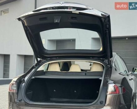 Коричневий Тесла Модель С, об'ємом двигуна 0 л та пробігом 260 тис. км за 12990 $, фото 43 на Automoto.ua