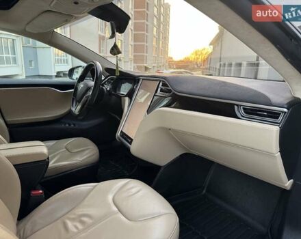 Коричневий Тесла Модель С, об'ємом двигуна 0 л та пробігом 260 тис. км за 12990 $, фото 33 на Automoto.ua