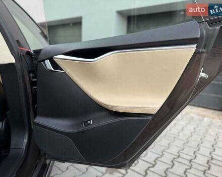 Коричневий Тесла Модель С, об'ємом двигуна 0 л та пробігом 260 тис. км за 12990 $, фото 39 на Automoto.ua