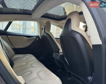 Коричневий Тесла Модель С, об'ємом двигуна 0 л та пробігом 260 тис. км за 12990 $, фото 40 на Automoto.ua