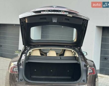 Коричневий Тесла Модель С, об'ємом двигуна 0 л та пробігом 260 тис. км за 12990 $, фото 47 на Automoto.ua