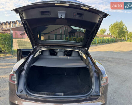 Коричневый Тесла Модель С, объемом двигателя 0 л и пробегом 132 тыс. км за 14500 $, фото 17 на Automoto.ua