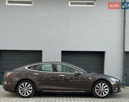 Коричневий Тесла Модель С, об'ємом двигуна 0 л та пробігом 260 тис. км за 12990 $, фото 55 на Automoto.ua