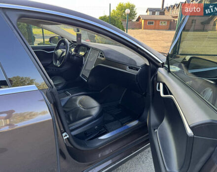 Коричневый Тесла Модель С, объемом двигателя 0 л и пробегом 132 тыс. км за 14500 $, фото 12 на Automoto.ua