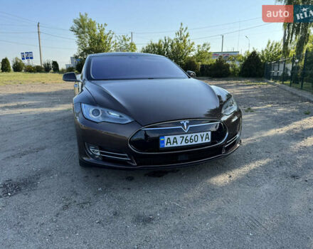 Коричневый Тесла Модель С, объемом двигателя 0 л и пробегом 132 тыс. км за 14500 $, фото 11 на Automoto.ua