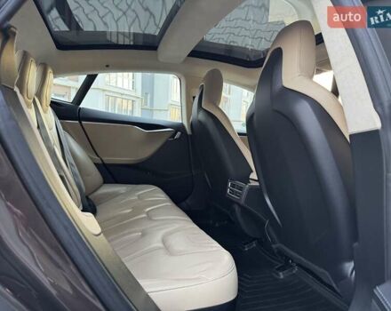 Коричневий Тесла Модель С, об'ємом двигуна 0 л та пробігом 260 тис. км за 12990 $, фото 36 на Automoto.ua