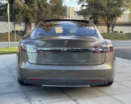 Тесла Модель С 2015 в Киеве на Automoto.ua Коричневый Тесла Модель С, объемом двигателя 0 л и пробегом 80 тыс. км за 5500 $, фото 4 на Automoto.ua