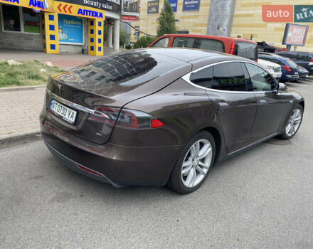 Коричневий Тесла Модель С, об'ємом двигуна 0 л та пробігом 119 тис. км за 14333 $, фото 10 на Automoto.ua