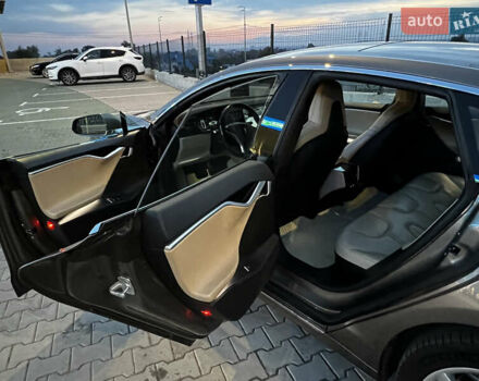 Коричневый Тесла Модель С, объемом двигателя 0 л и пробегом 99 тыс. км за 16500 $, фото 13 на Automoto.ua