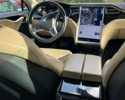 Коричневий Тесла Модель С, об'ємом двигуна 0 л та пробігом 95 тис. км за 22000 $, фото 7 на Automoto.ua