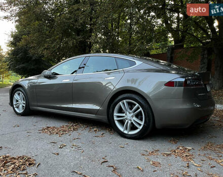 Коричневий Тесла Модель С, об'ємом двигуна 0 л та пробігом 121 тис. км за 21500 $, фото 5 на Automoto.ua