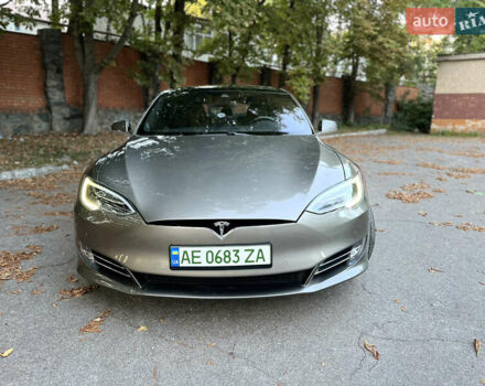 Коричневий Тесла Модель С, об'ємом двигуна 0 л та пробігом 121 тис. км за 21500 $, фото 8 на Automoto.ua