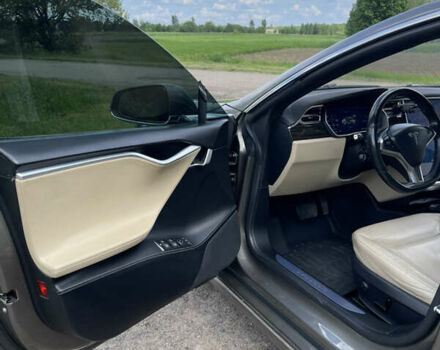 Коричневий Тесла Модель С, об'ємом двигуна 0 л та пробігом 123 тис. км за 23400 $, фото 21 на Automoto.ua