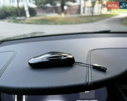 Коричневий Тесла Модель С, об'ємом двигуна 0 л та пробігом 121 тис. км за 21500 $, фото 20 на Automoto.ua