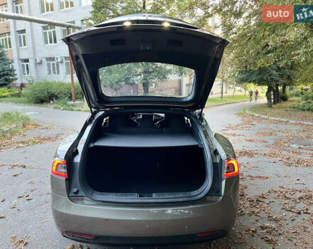 Коричневий Тесла Модель С, об'ємом двигуна 0 л та пробігом 121 тис. км за 21500 $, фото 15 на Automoto.ua