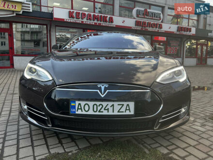 Тесла Модель С 2013 в Ивано-Франковске на Automoto.ua Коричневый Тесла Модель С, объемом двигателя 0 л и пробегом 247 тыс. км за 20000 $, фото 1 на Automoto.ua
