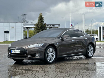 Тесла Модель С 2013 у Рівному на Automoto.ua Коричневий Тесла Модель С, об'ємом двигуна 0 л та пробігом 236 тис. км за 15800 $, фото 1 на Automoto.ua