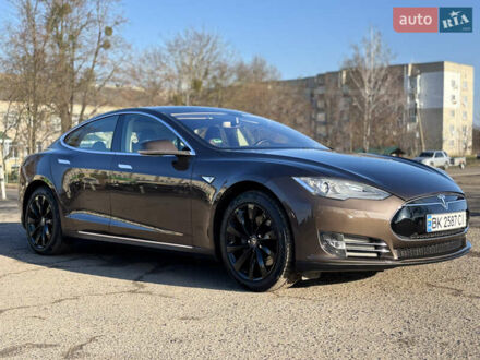 Коричневий Тесла Модель С, об'ємом двигуна 0 л та пробігом 240 тис. км за 15000 $, фото 1 на Automoto.ua