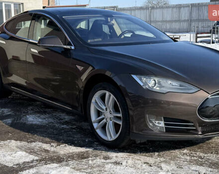 Коричневый Тесла Модель С, объемом двигателя 0 л и пробегом 110 тыс. км за 6900 $, фото 1 на Automoto.ua