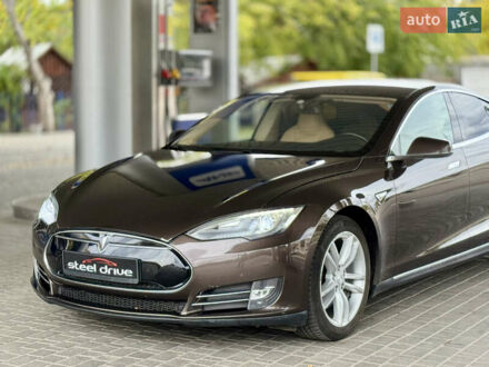 Тесла Модель С 2014 у Миколаєві на Automoto.ua Коричневий Тесла Модель С, об'ємом двигуна 0 л та пробігом 85 тис. км за 14299 $, фото 1 на Automoto.ua
