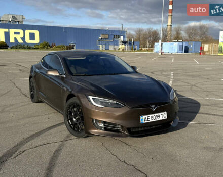 Коричневий Тесла Модель С, об'ємом двигуна 0 л та пробігом 222 тис. км за 13000 $, фото 1 на Automoto.ua