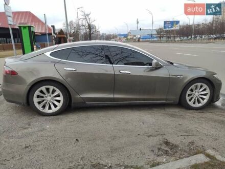Тесла Модель С 2015 в Киеве на Automoto.ua Коричневый Тесла Модель С, объемом двигателя 0 л и пробегом 142 тыс. км за 15000 $, фото 1 на Automoto.ua