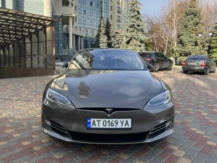 Тесла Модель С 2016 в Одессе на Automoto.ua Коричневый Тесла Модель С, объемом двигателя 0 л и пробегом 95 тыс. км за 22000 $, фото 1 на Automoto.ua