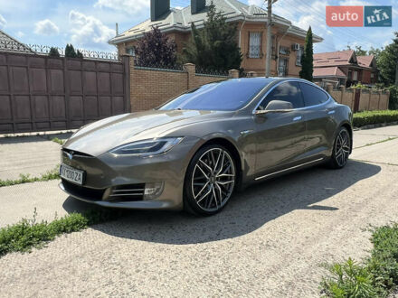 Тесла Модель С 2016 в Харькове на Automoto.ua Коричневый Тесла Модель С, объемом двигателя 0 л и пробегом 170 тыс. км за 20500 $, фото 1 на Automoto.ua