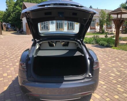 Червоний Тесла Модель С, об'ємом двигуна 0 л та пробігом 132 тис. км за 14999 $, фото 9 на Automoto.ua