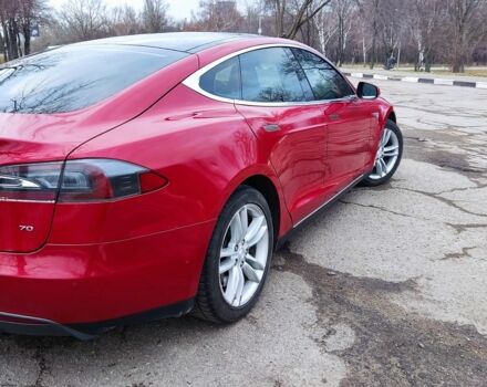 Красный Тесла Модель С, объемом двигателя 0 л и пробегом 191 тыс. км за 13000 $, фото 6 на Automoto.ua