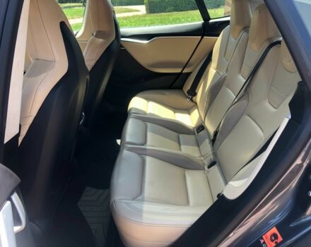 Червоний Тесла Модель С, об'ємом двигуна 0 л та пробігом 132 тис. км за 14999 $, фото 14 на Automoto.ua