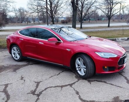 Красный Тесла Модель С, объемом двигателя 0 л и пробегом 191 тыс. км за 13000 $, фото 8 на Automoto.ua