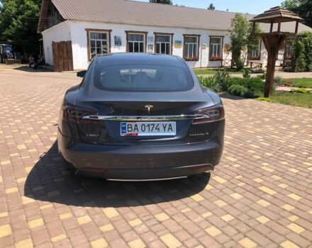 Червоний Тесла Модель С, об'ємом двигуна 0 л та пробігом 132 тис. км за 14999 $, фото 5 на Automoto.ua