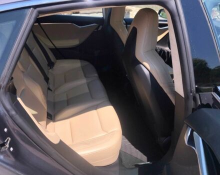 Червоний Тесла Модель С, об'ємом двигуна 0 л та пробігом 132 тис. км за 14999 $, фото 17 на Automoto.ua