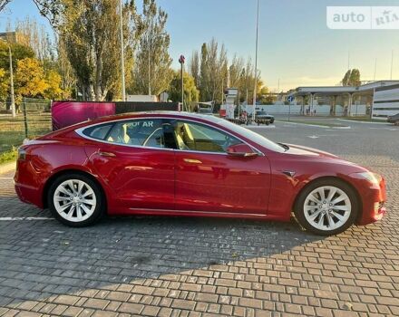 Червоний Тесла Модель С, об'ємом двигуна 0 л та пробігом 65 тис. км за 35700 $, фото 18 на Automoto.ua