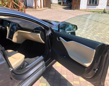 Червоний Тесла Модель С, об'ємом двигуна 0 л та пробігом 132 тис. км за 14999 $, фото 18 на Automoto.ua