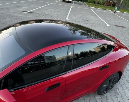 Красный Тесла Модель С, объемом двигателя 0 л и пробегом 36 тыс. км за 44500 $, фото 5 на Automoto.ua