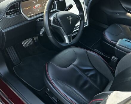 Красный Тесла Модель С, объемом двигателя 0 л и пробегом 158 тыс. км за 18500 $, фото 12 на Automoto.ua