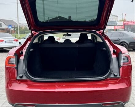 Червоний Тесла Модель С, об'ємом двигуна 0 л та пробігом 68 тис. км за 12900 $, фото 5 на Automoto.ua