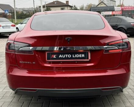 Червоний Тесла Модель С, об'ємом двигуна 0 л та пробігом 68 тис. км за 12900 $, фото 4 на Automoto.ua