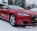 Красный Тесла Модель С, объемом двигателя 60 л и пробегом 117 тыс. км за 16400 $, фото 1 на Automoto.ua