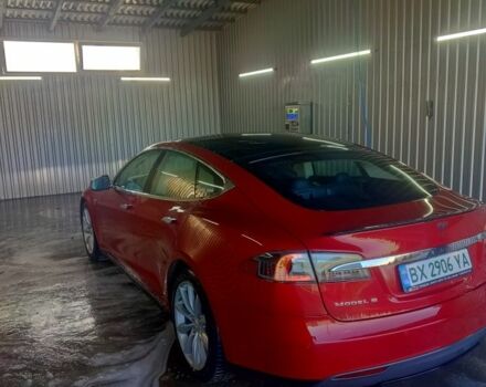 Красный Тесла Модель С, объемом двигателя 0 л и пробегом 87 тыс. км за 11000 $, фото 5 на Automoto.ua