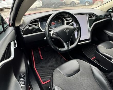 Червоний Тесла Модель С, об'ємом двигуна 0 л та пробігом 68 тис. км за 12900 $, фото 9 на Automoto.ua