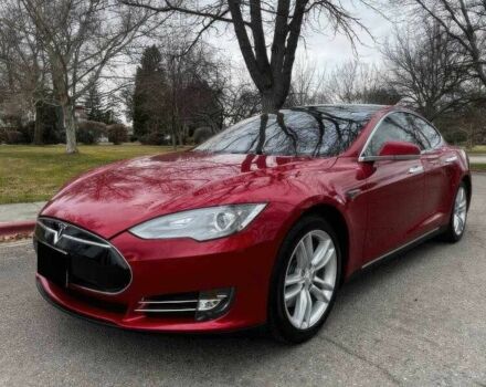 Червоний Тесла Модель С, об'ємом двигуна 0 л та пробігом 143 тис. км за 5000 $, фото 2 на Automoto.ua