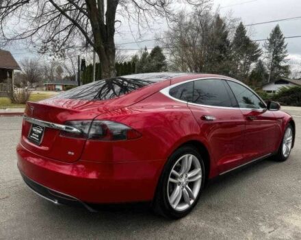 Червоний Тесла Модель С, об'ємом двигуна 0 л та пробігом 143 тис. км за 5000 $, фото 4 на Automoto.ua