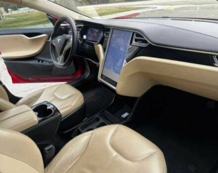 Червоний Тесла Модель С, об'ємом двигуна 0 л та пробігом 143 тис. км за 5000 $, фото 10 на Automoto.ua