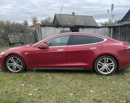 Красный Тесла Модель С, объемом двигателя 0 л и пробегом 140 тыс. км за 14000 $, фото 4 на Automoto.ua