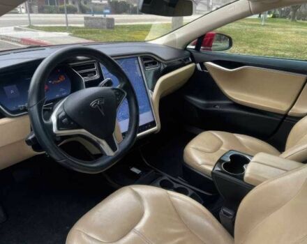 Червоний Тесла Модель С, об'ємом двигуна 0 л та пробігом 143 тис. км за 5000 $, фото 8 на Automoto.ua